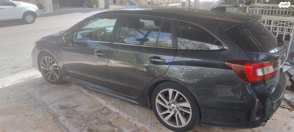 מודעת רכב סובארו לבורג