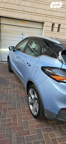 ג׳ילי Geometry C