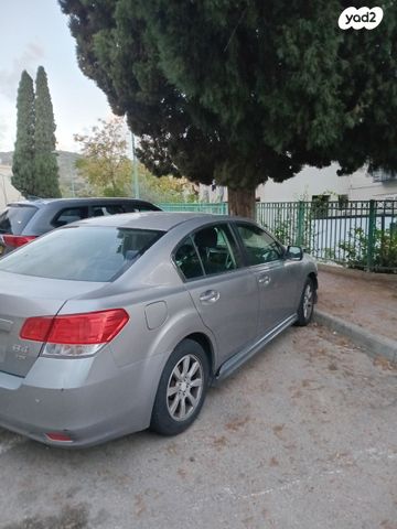 מודעת רכב סובארו B4/לגאסי