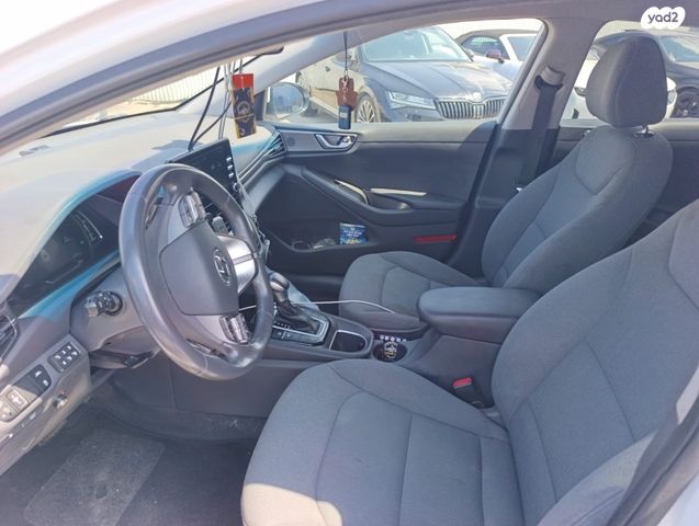 יונדאי איוניק