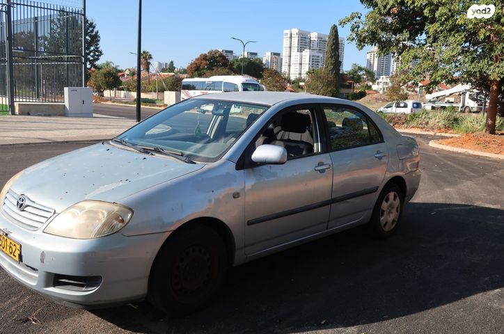 טויוטה קורולה