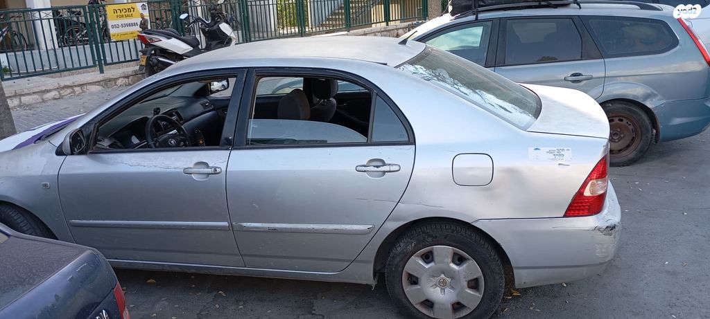 טויוטה קורולה