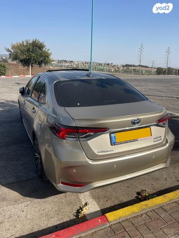 טויוטה קורולה