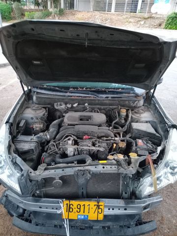 סובארו B4/לגאסי