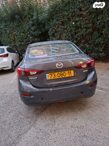 מאזדה 3