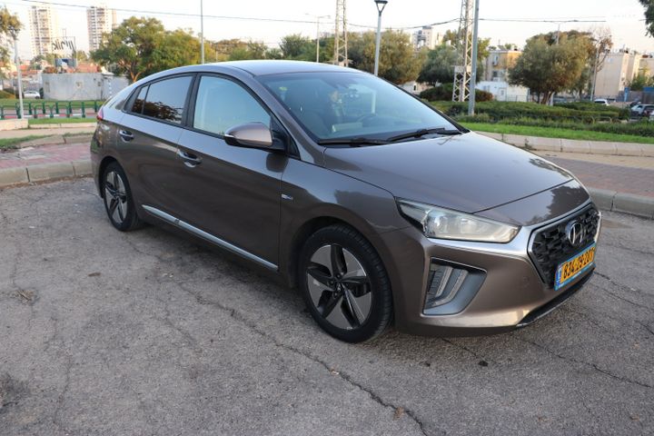 יונדאי איוניק