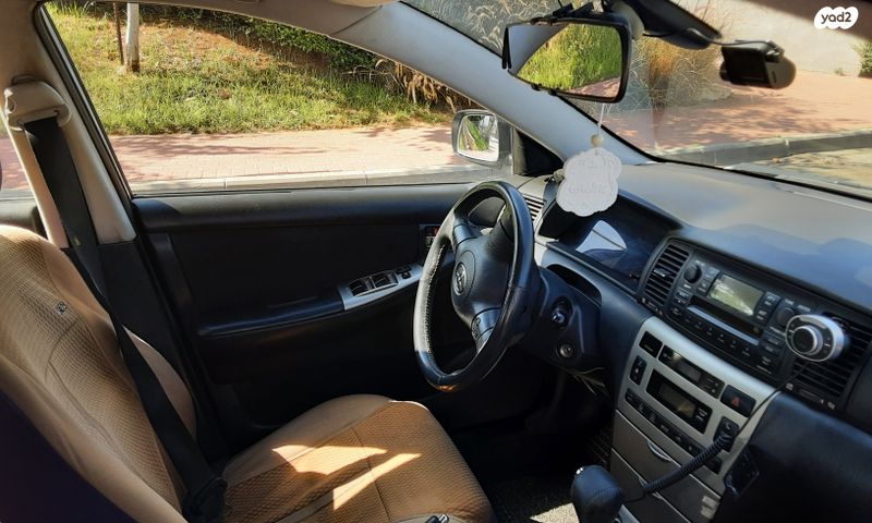 טויוטה קורולה