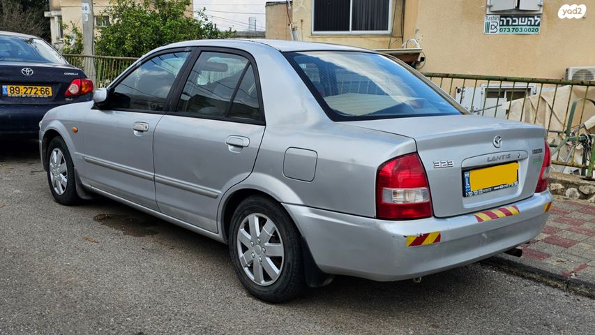 מאזדה 323