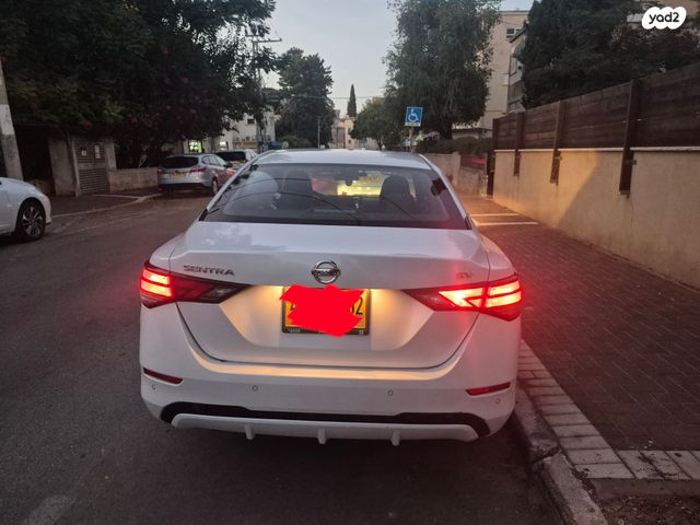 ניסאן סנטרה