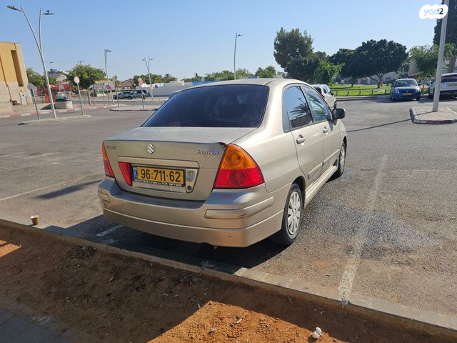 סוזוקי ליאנה