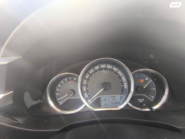 מודעת רכב טויוטה קורולה