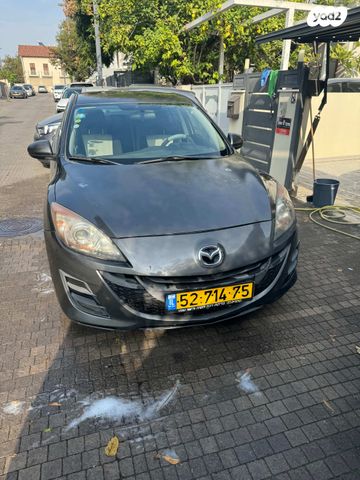 מודעת רכב מאזדה 3