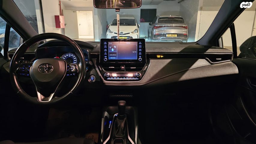 טויוטה קורולה