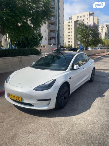 מודעת רכב טסלה מודל 3