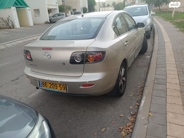 מאזדה 3