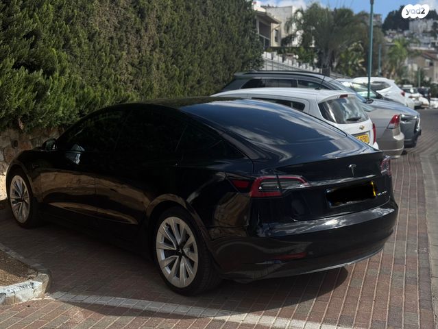 טסלה מודל 3