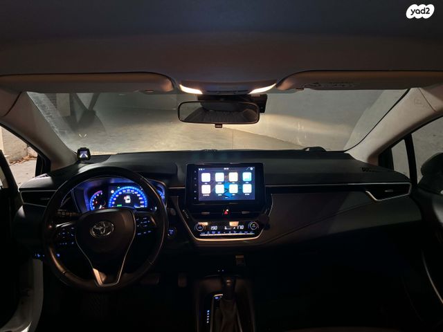 טויוטה קורולה