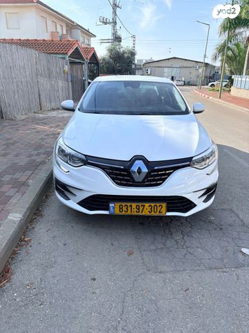 רנו מגאן