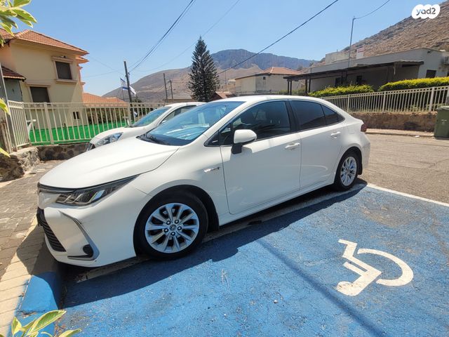 מודעת רכב טויוטה קורולה