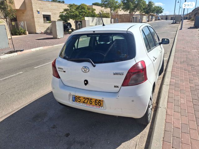 טויוטה יאריס