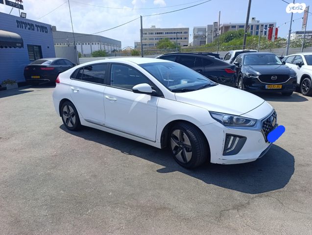 יונדאי איוניק