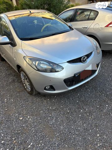 מודעת רכב מאזדה 2