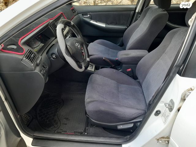 טויוטה קורולה