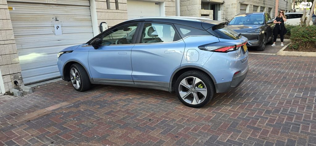 ג׳ילי Geometry C