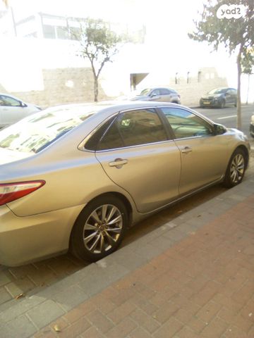 טויוטה קאמרי