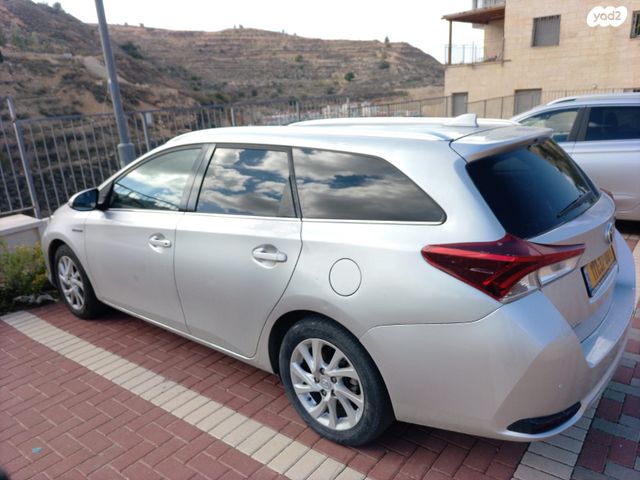 טויוטה אוריס