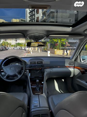 מודעת רכב מרצדס-בנץ E-class