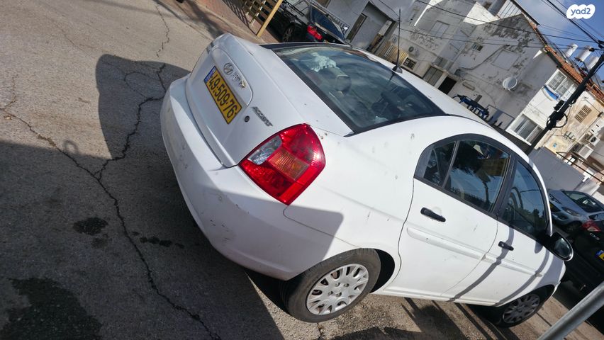 יונדאי אקסנט i25