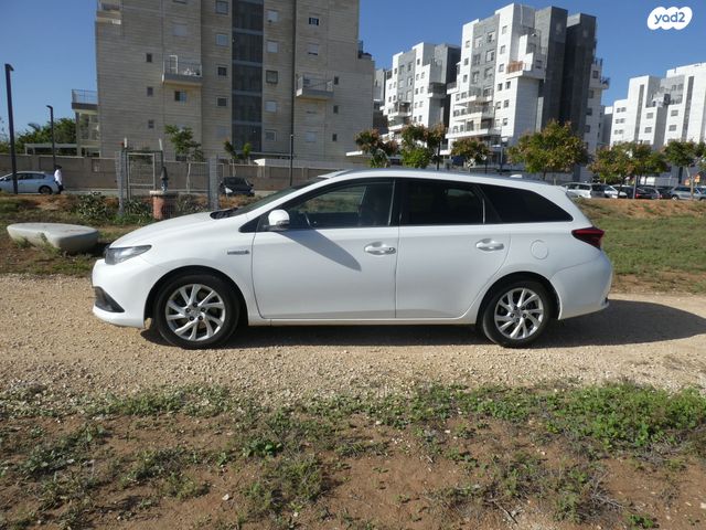 מודעת רכב טויוטה אוריס