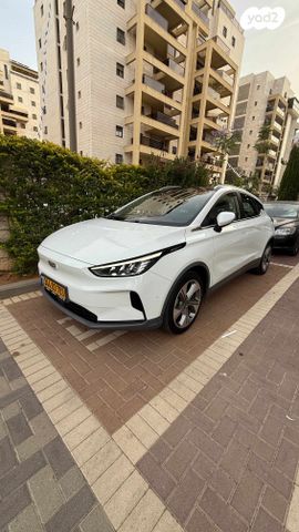 מודעת רכב ג׳ילי Geometry C