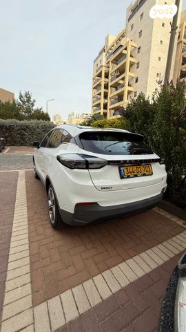 ג׳ילי Geometry C