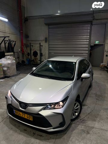 טויוטה קורולה