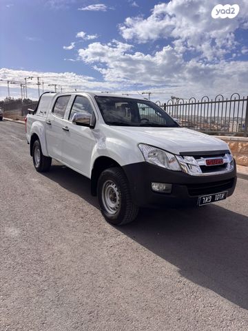 איסוזו די-מקס