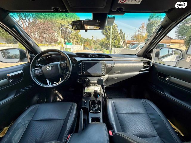 טויוטה היילקס