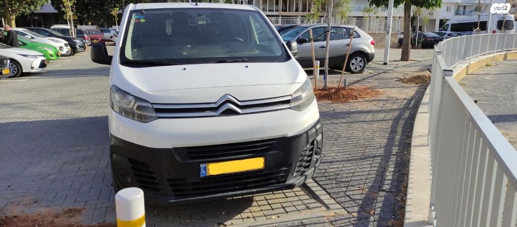 מודעת רכב סיטרואן ג'אמפי