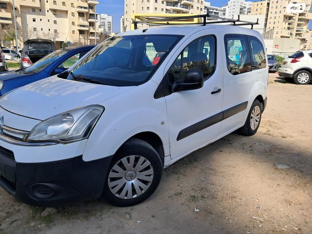 מודעת רכב סיטרואן ברלינגו