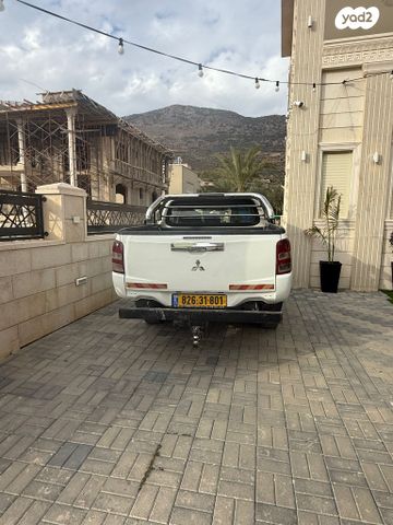 מיצובישי טרייטון / L200