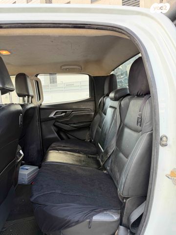 איסוזו די-מקס