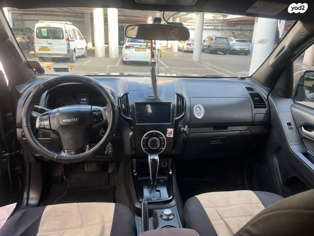 מודעת רכב איסוזו די-מקס