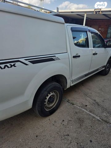 איסוזו די-מקס