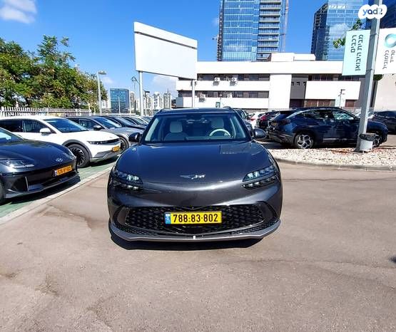 מודעת רכב ג'נסיס GV60