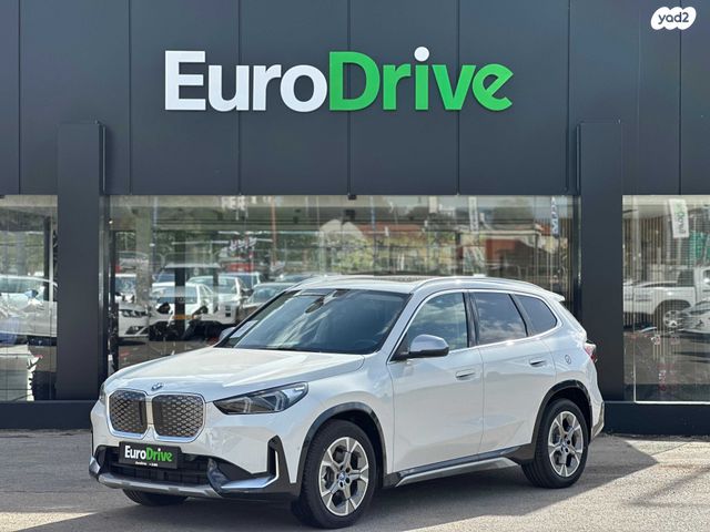 מודעת רכב ב מ וו IX1