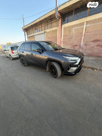 טויוטה RAV4