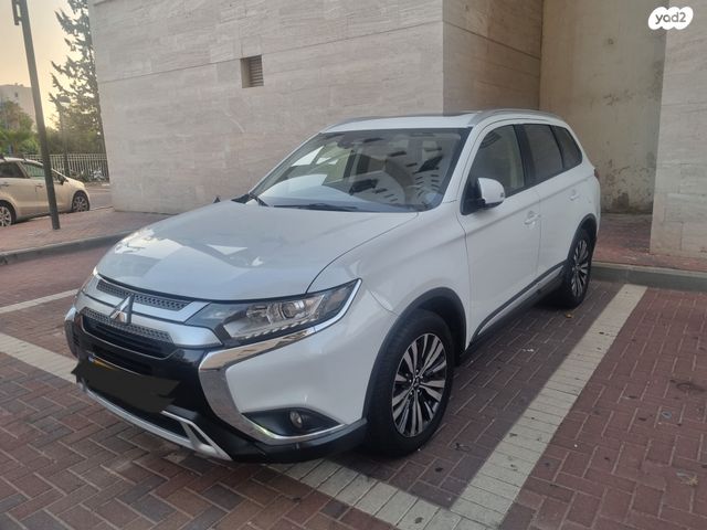 מיצובישי אאוטלנדר