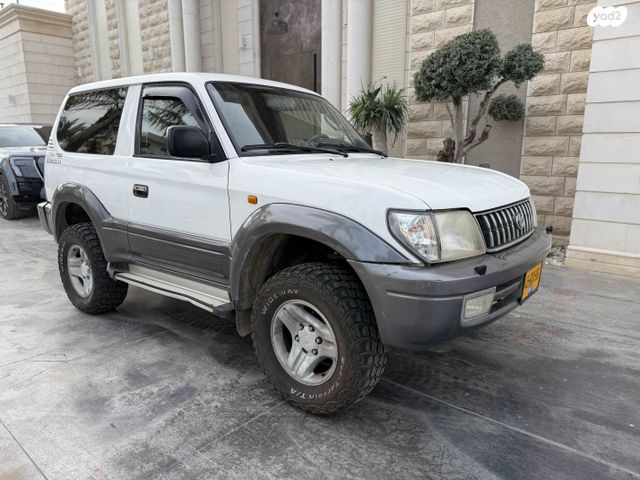 טויוטה לנד קרוזר