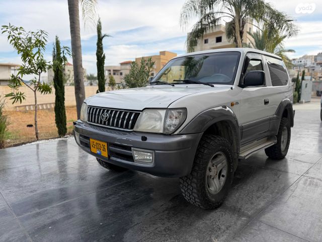 טויוטה לנד קרוזר